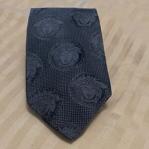 Men's Versace MEDUSA Charcoal Medallion Silk Tie
